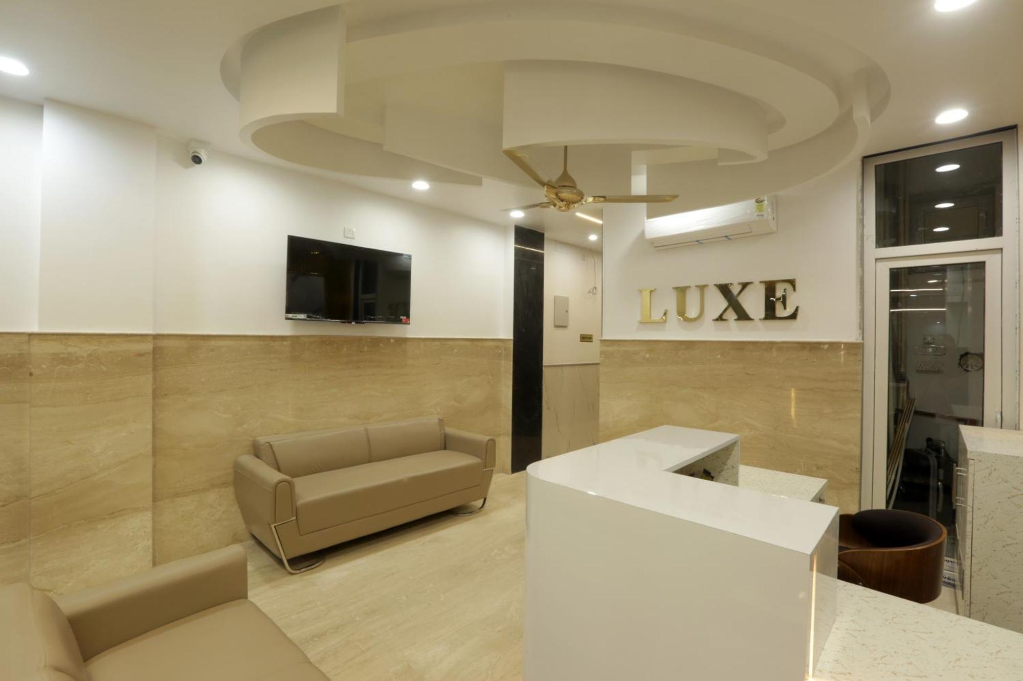Hotel Luxe Manor Near Delhi Airport New Delhi Exterior photo